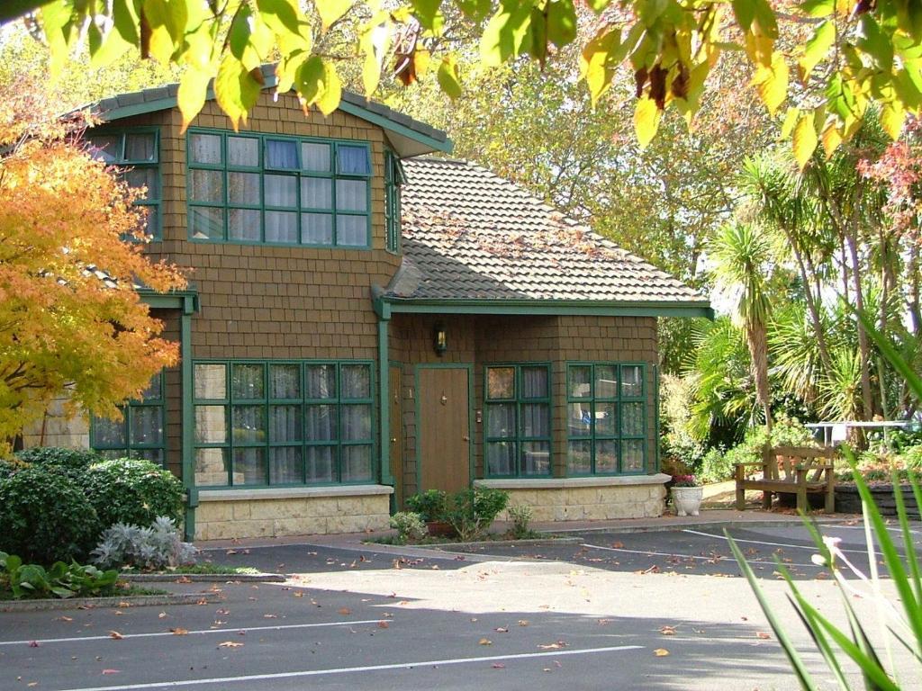 Cambridge Mews Motel Exterior photo